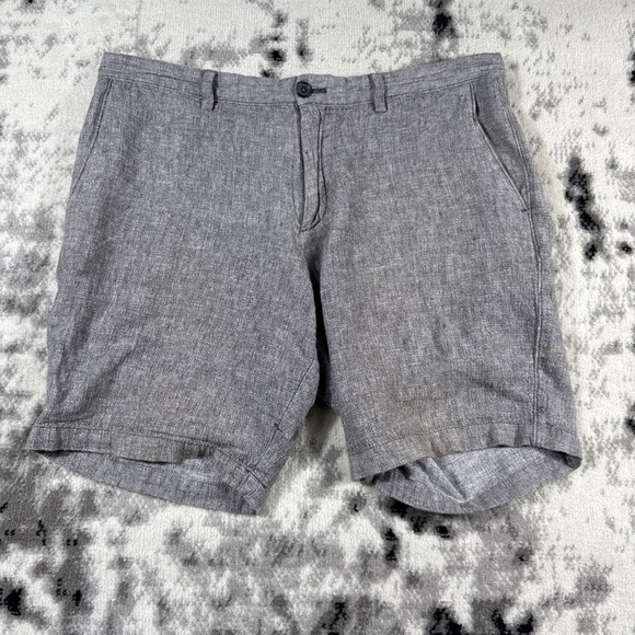 Banana Republic Aiden Shorts Mens Size 35 Gray Linen Blend Preppy Casual - Picture 1 of 13